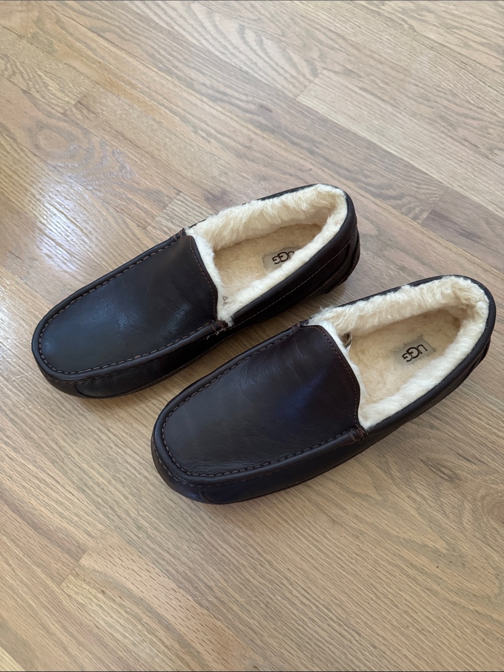 UGG Men's Dark Spice Slippers